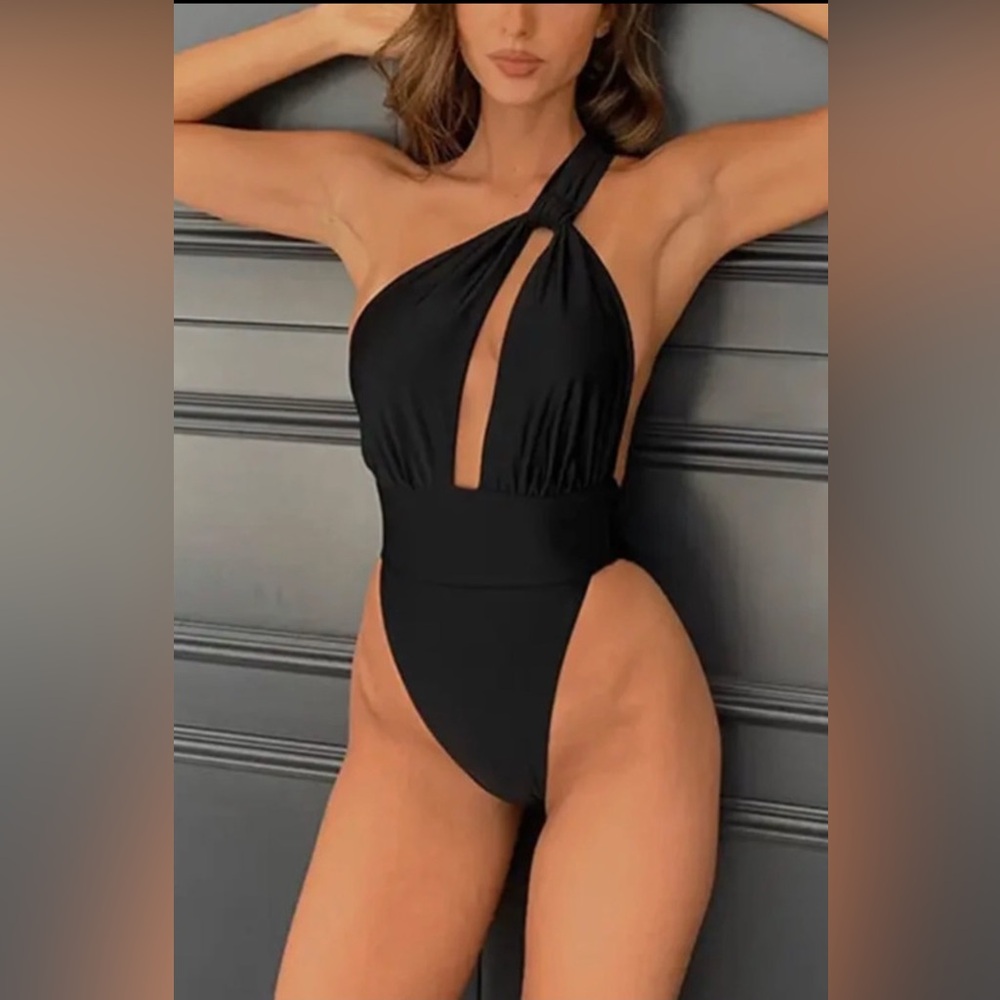 Black One Piece One Shoulder Swimsuit Bathing Suit Sz L